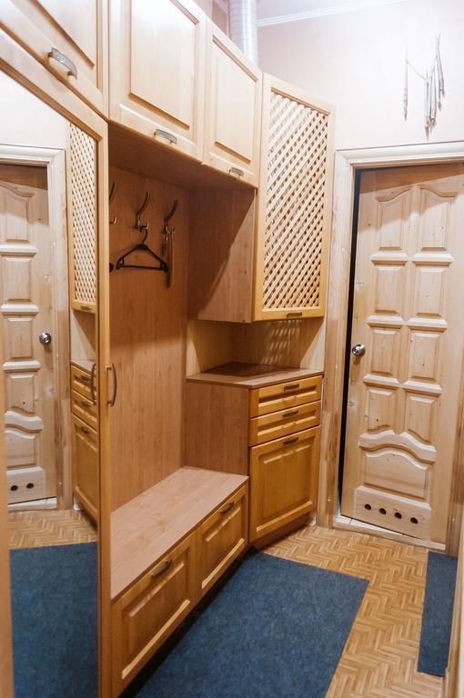 Apartment Na Shevchenka 3 Лвив Екстериор снимка