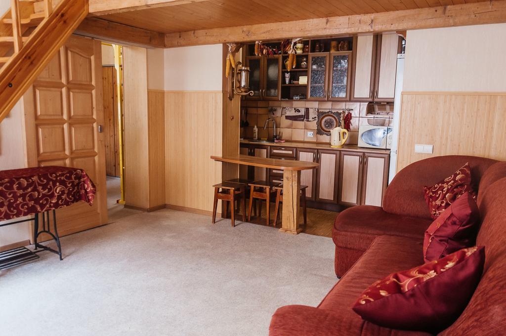 Apartment Na Shevchenka 3 Лвив Екстериор снимка