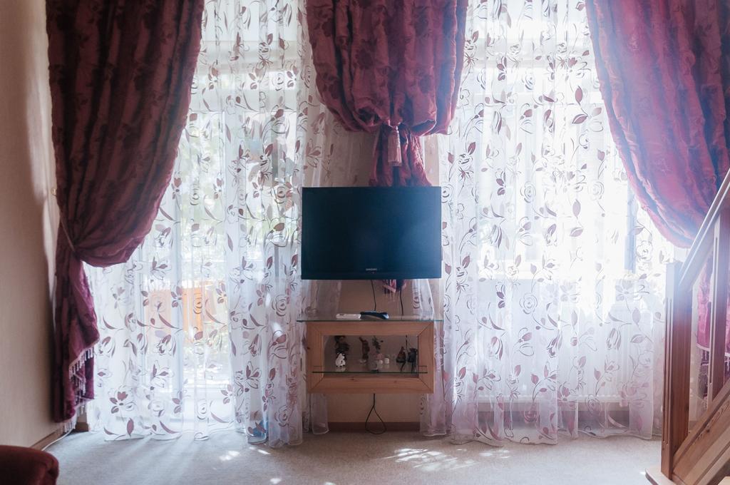 Apartment Na Shevchenka 3 Лвив Екстериор снимка